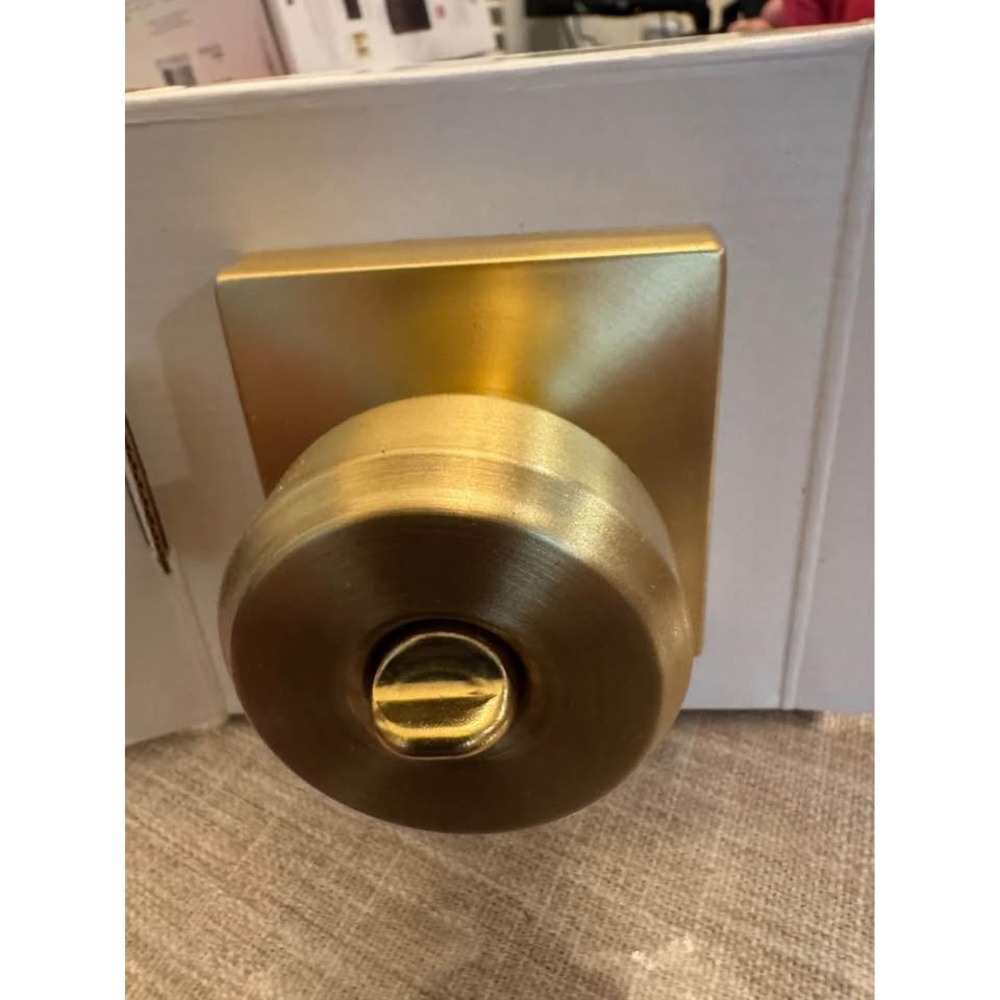 Schlage‎ keyed entry knob